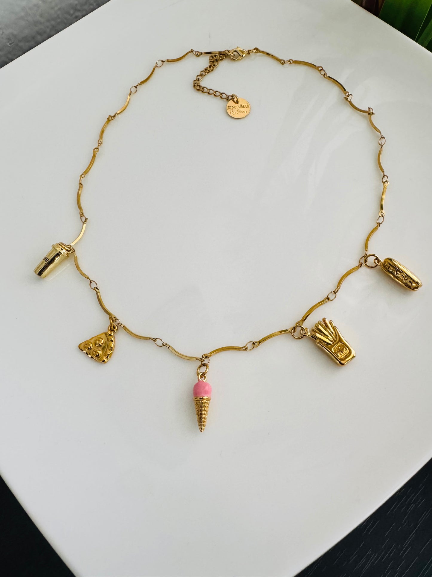 Fast food Chic necklace