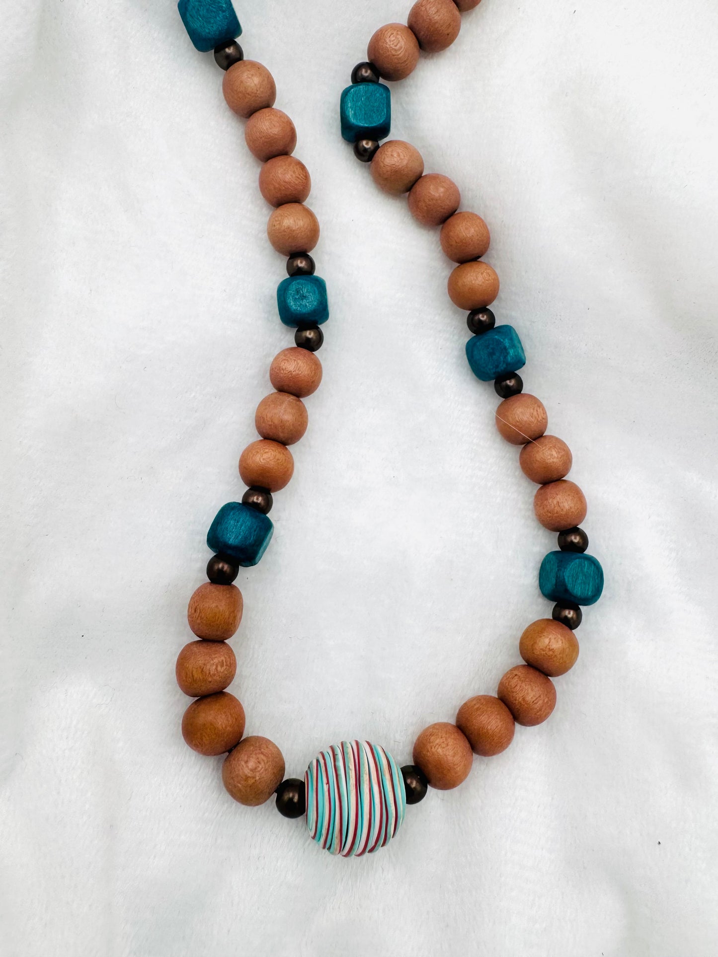 Wood autumn necklace