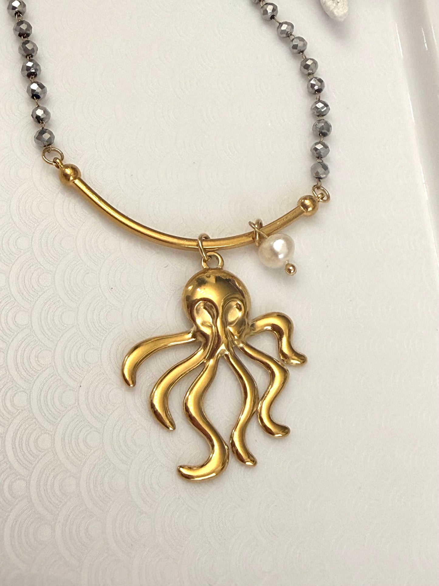 Octavia necklace