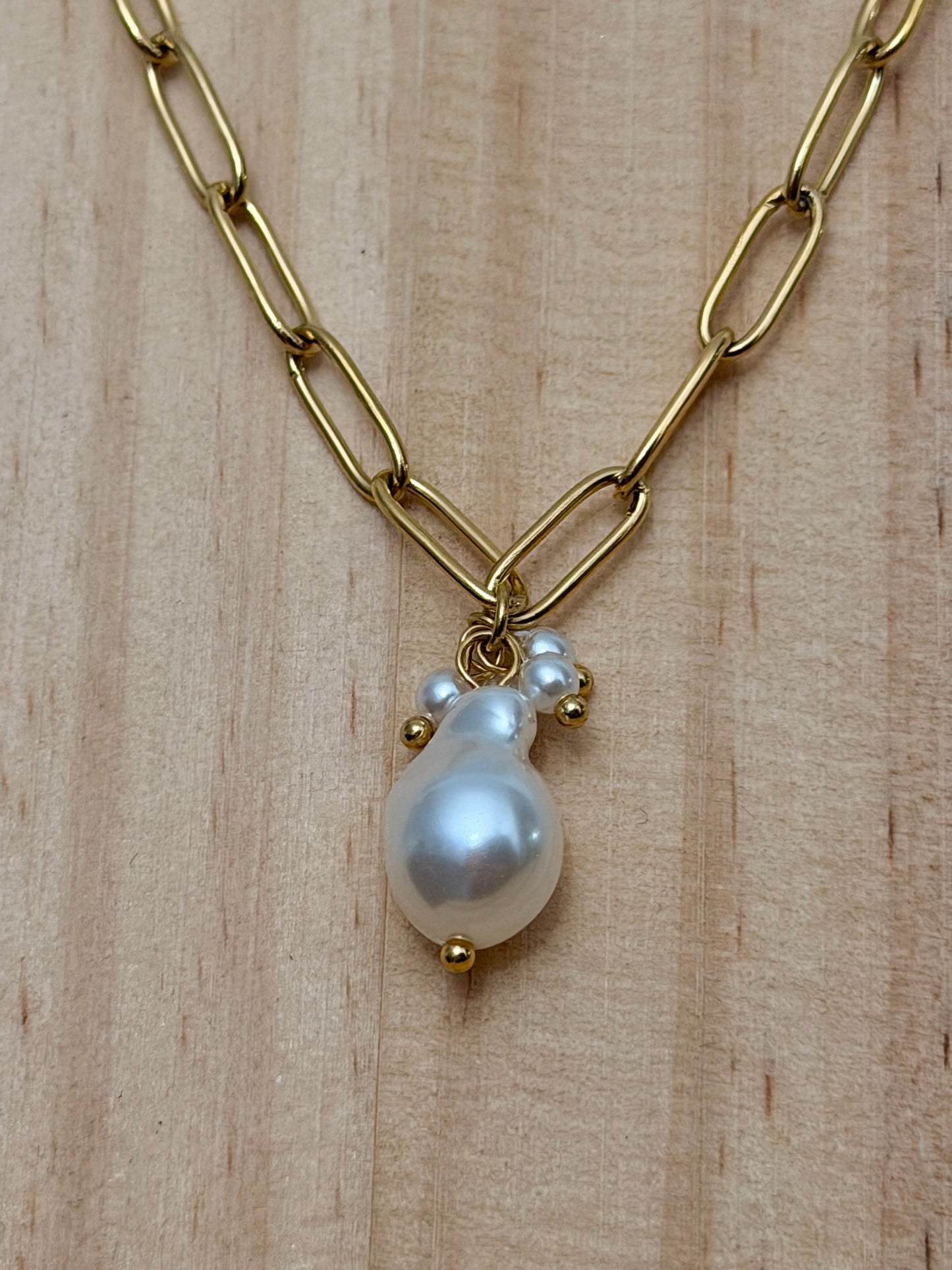 Barroque necklace
