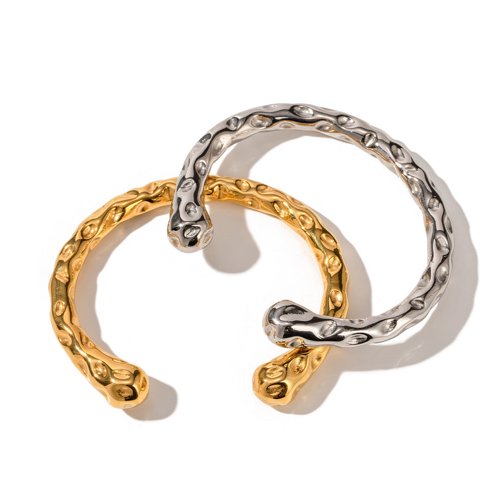 Bold bracelet