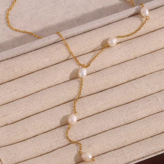 Pearl Pendulum necklace