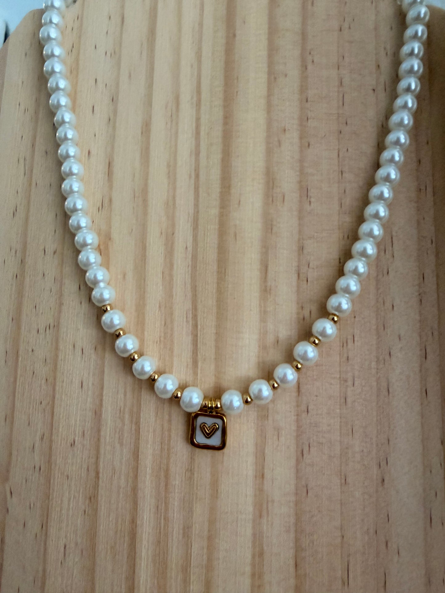 Corazón Sutil necklace