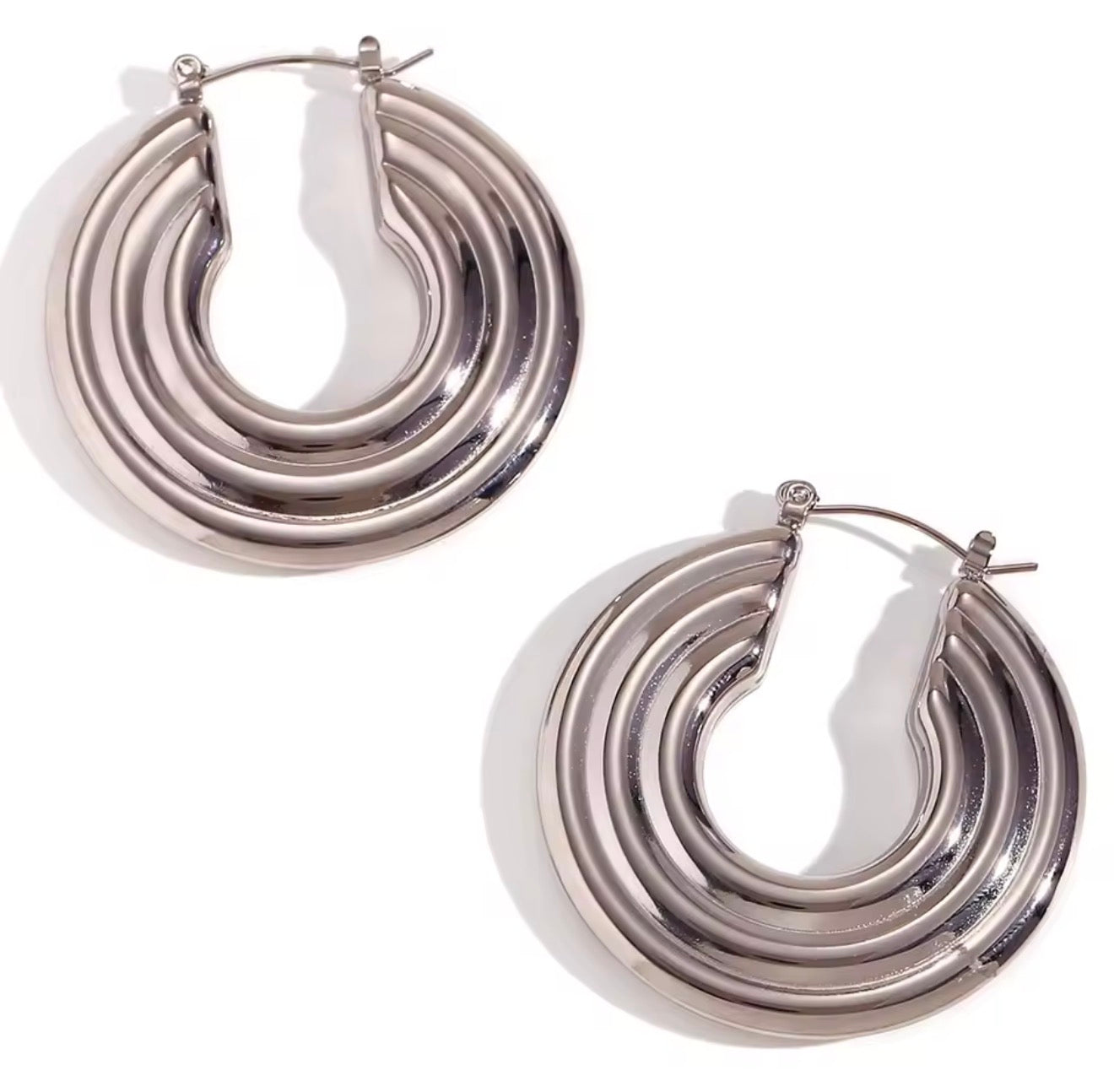 Double loop hoops