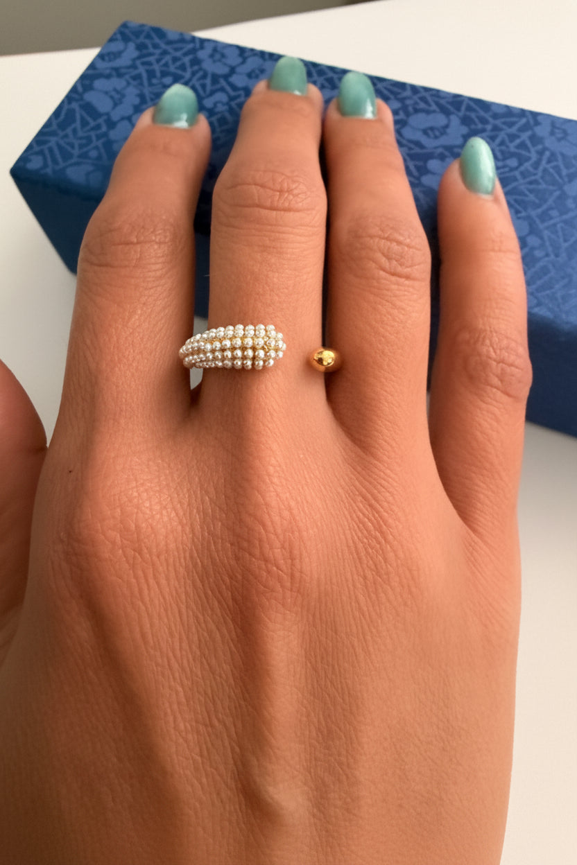Caviar ring