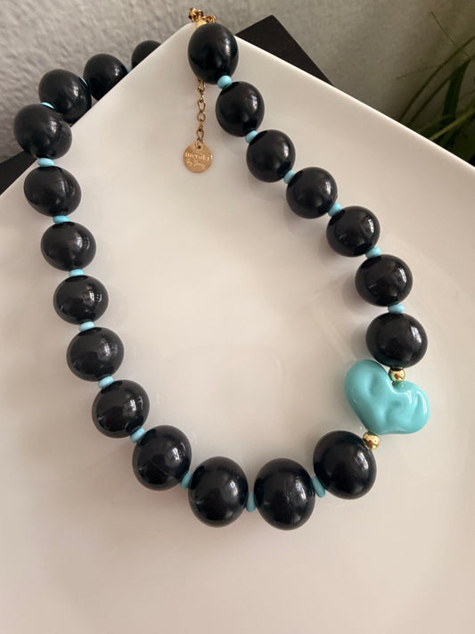 Bleu heart necklace