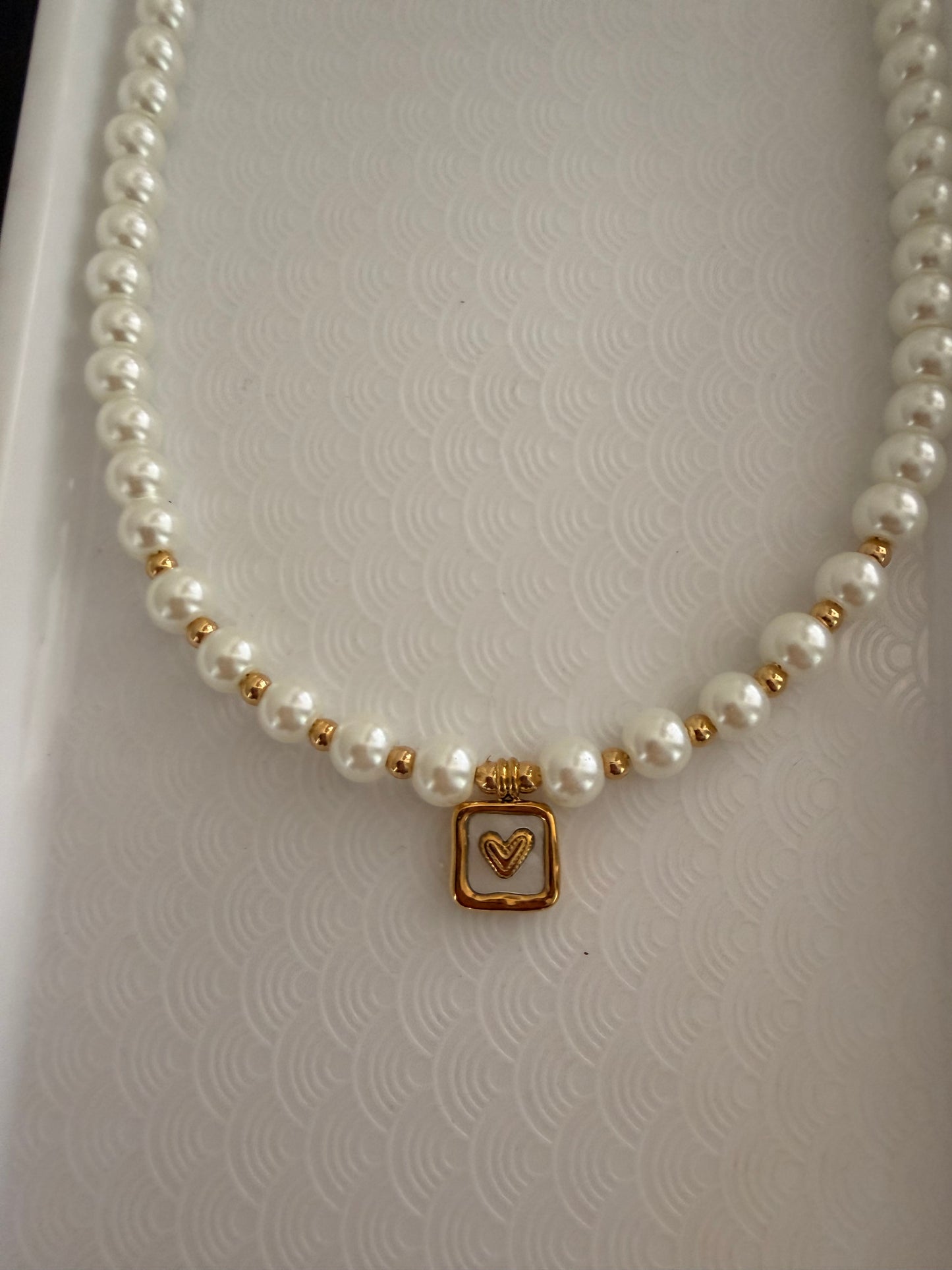 Corazón Sutil necklace