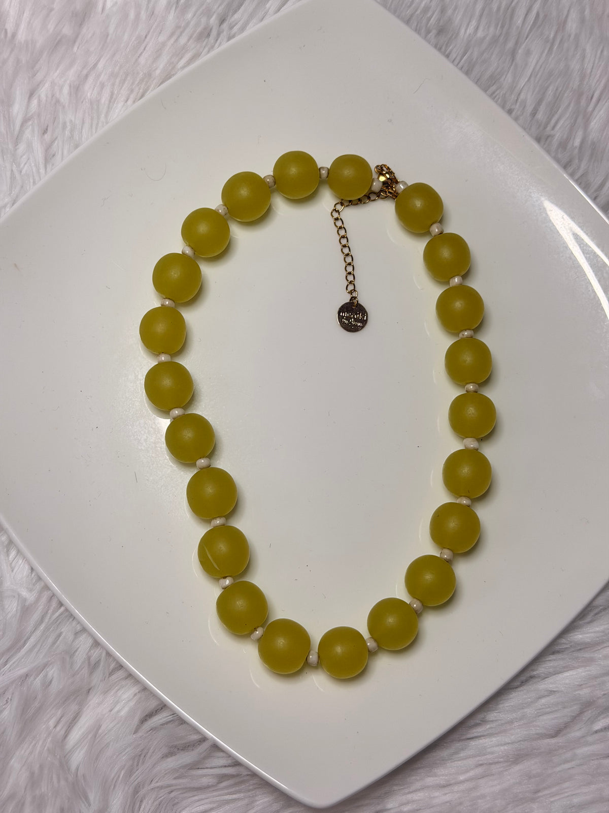 Pistacho necklace