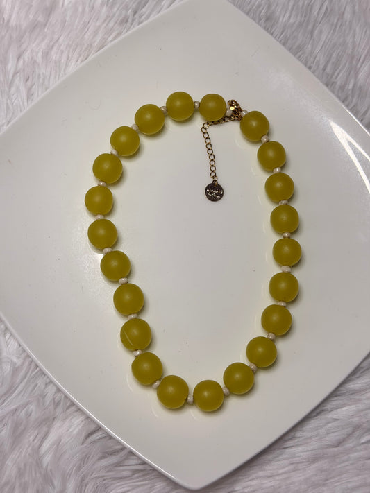 Pistacho necklace