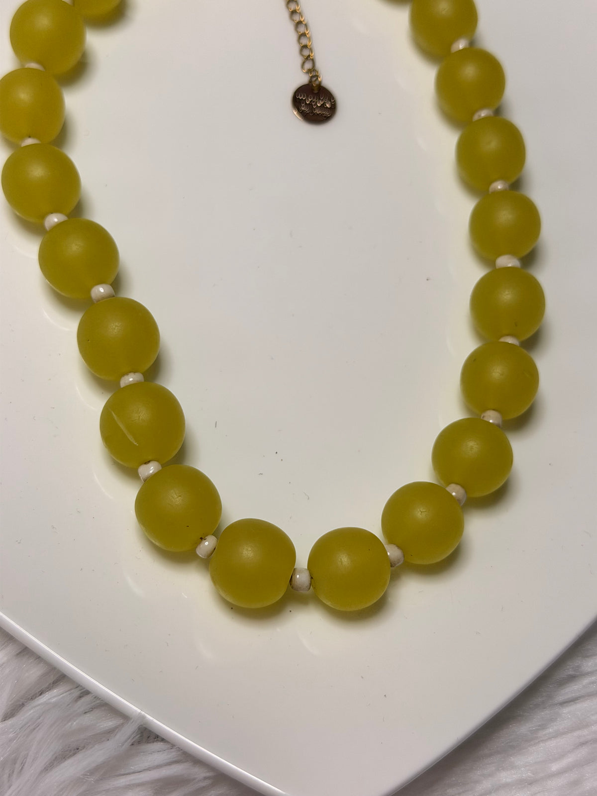 Pistacho necklace