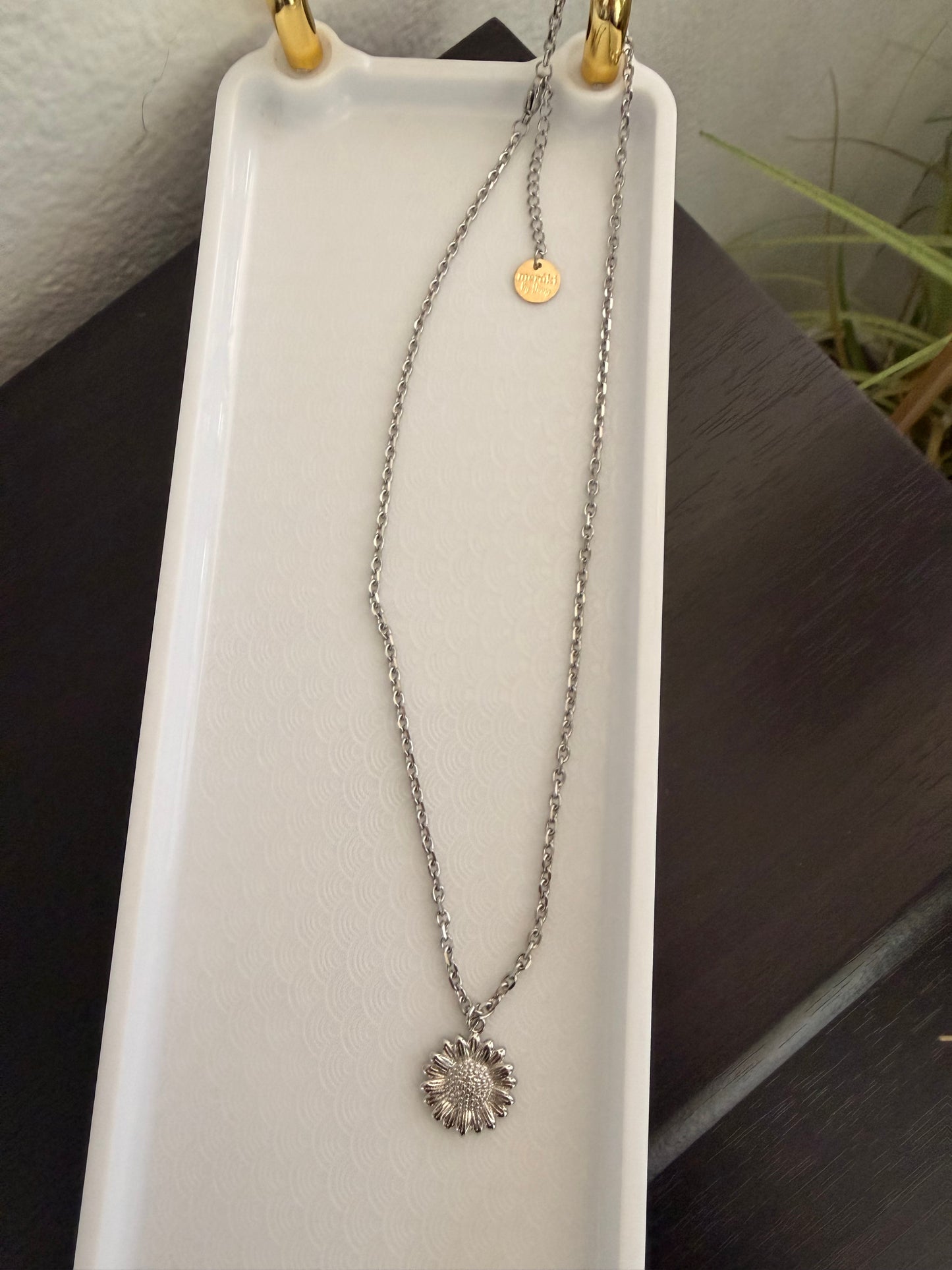 Girasol radiante necklace