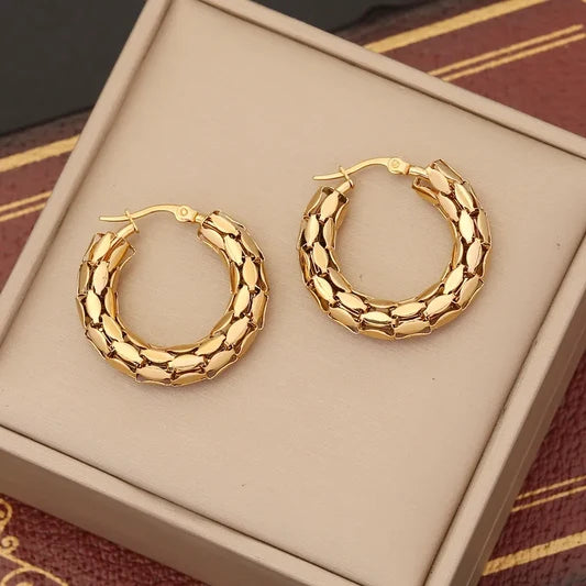 Twist texture hoops