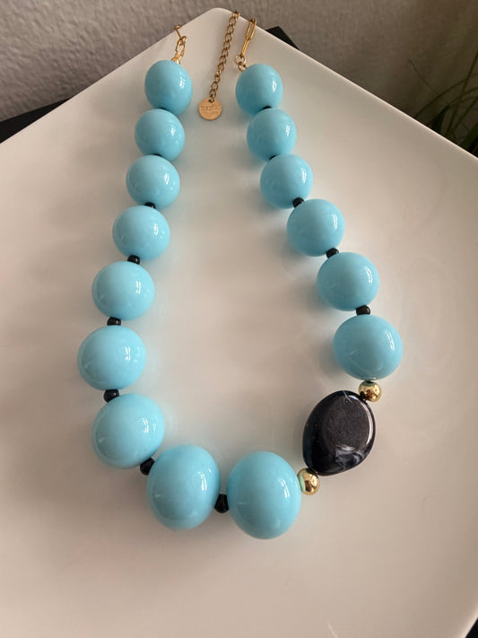 L’Azur necklace